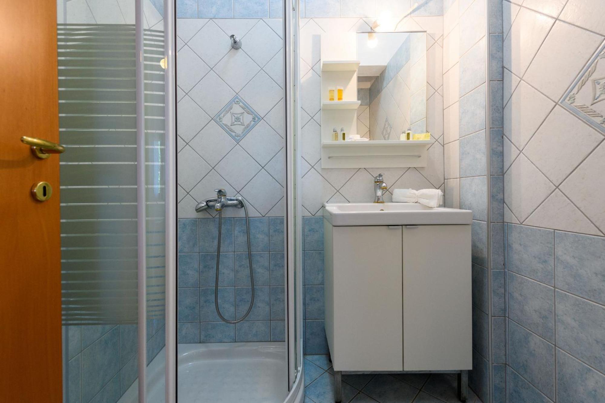 Whitegold Apartments Panagia Panagia  Bilik gambar