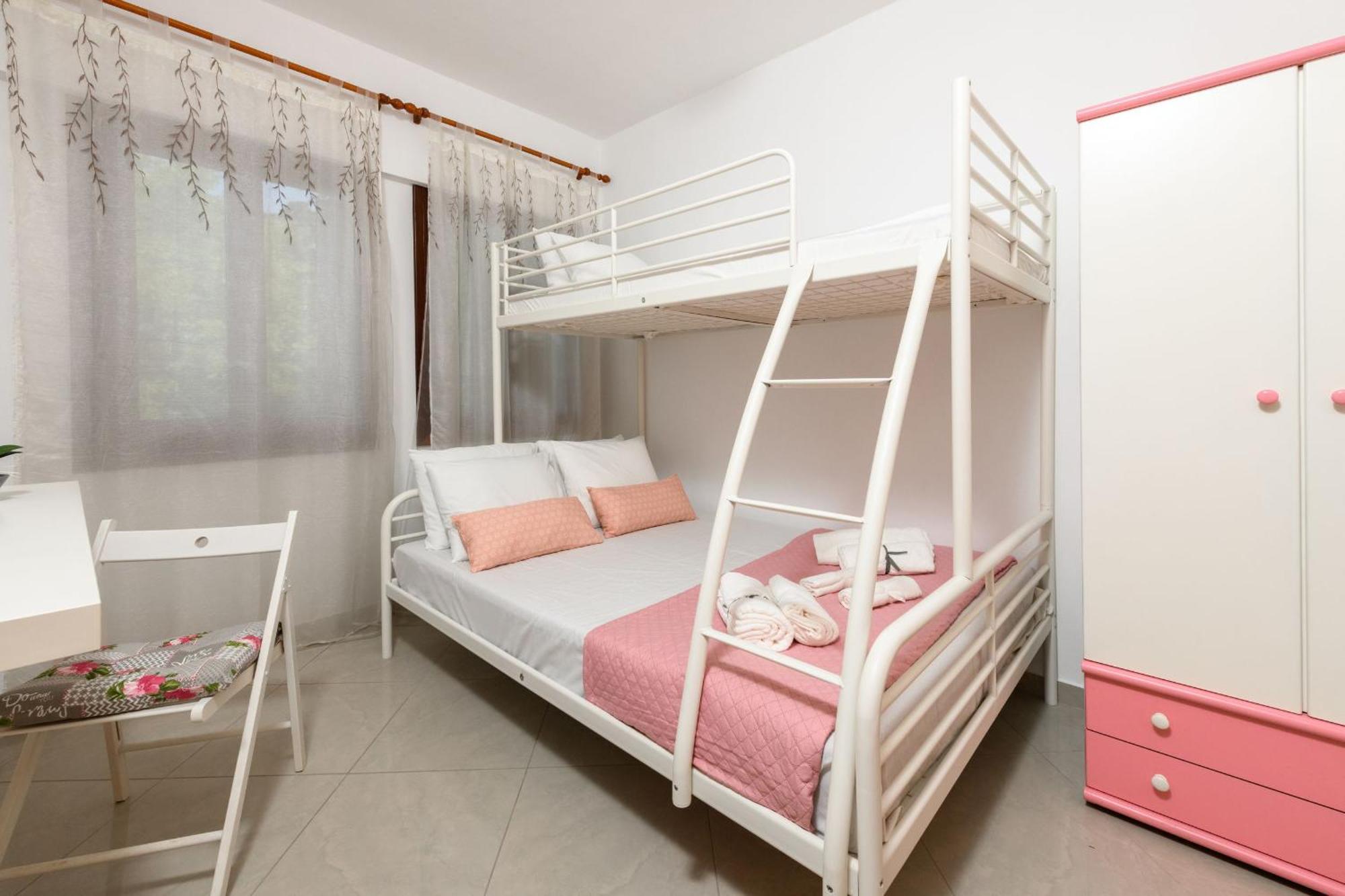 Whitegold Apartments Panagia Panagia  Bilik gambar